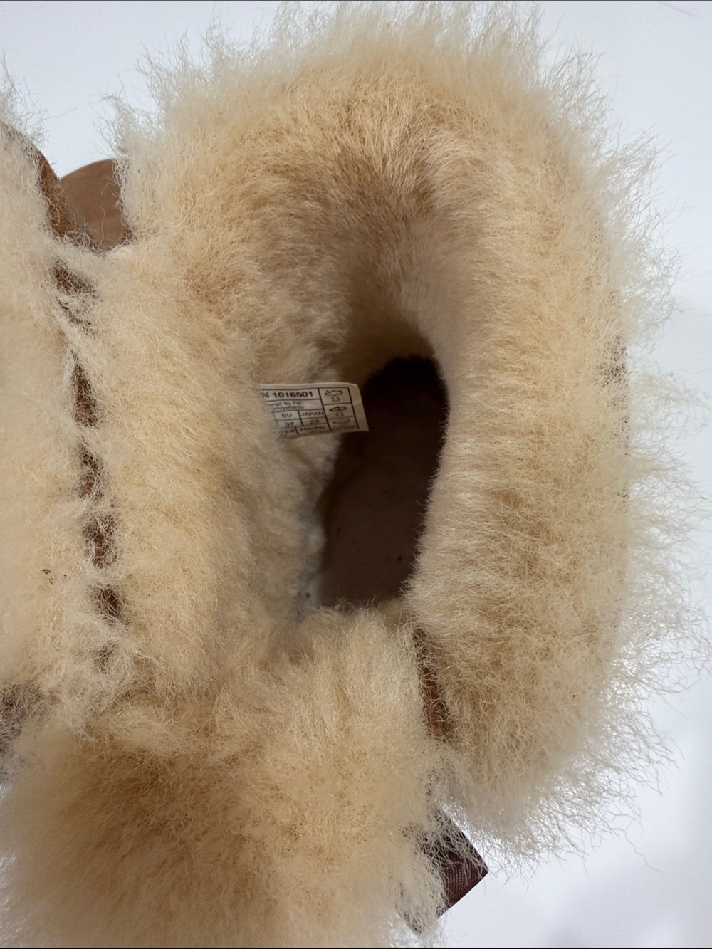 UGG boots with bows - Picture 4 of 6